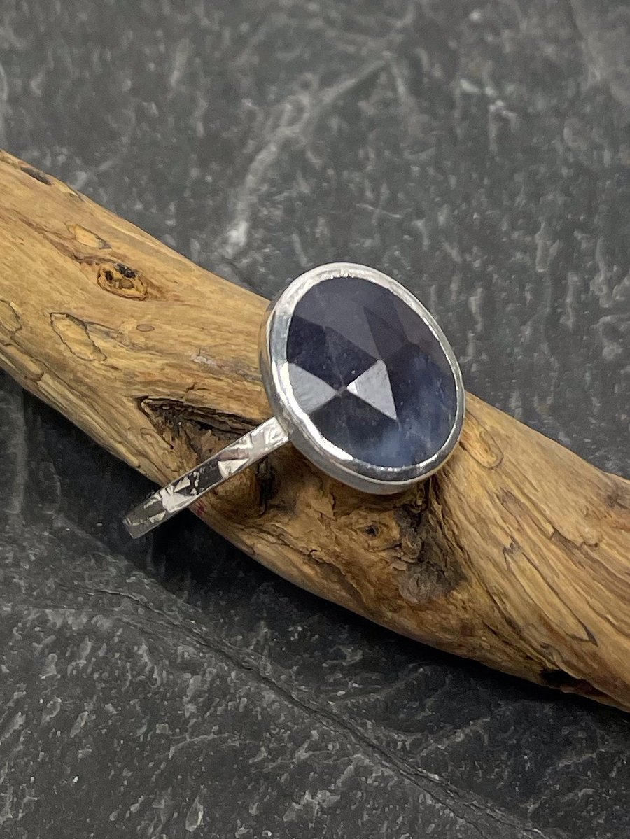 Silver and oval blue sapphire ring U.K. size O