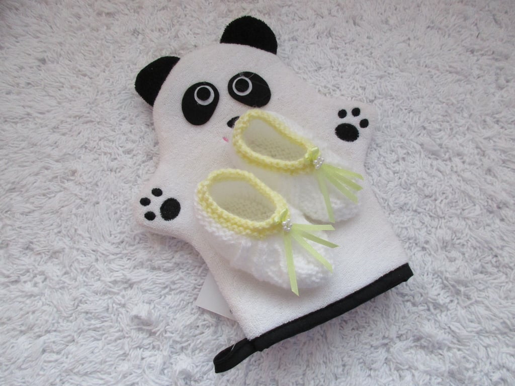 REDUCED 0-6 months Girls Baby Shoes