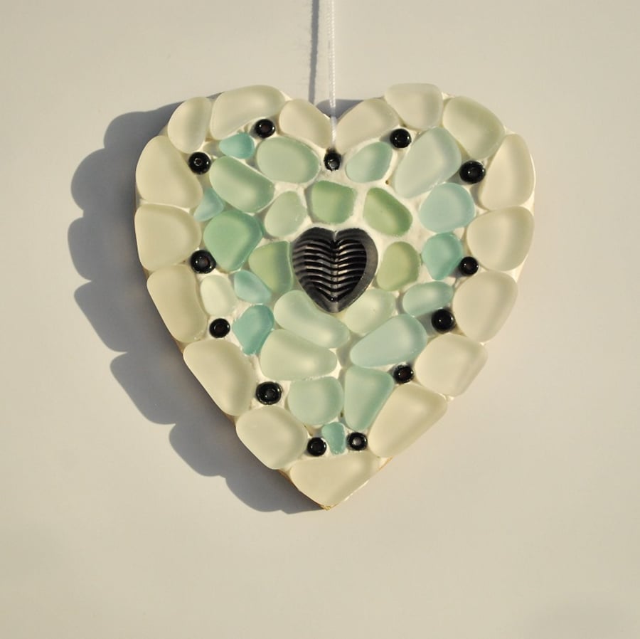 Heart shaped mosaic wall hanger