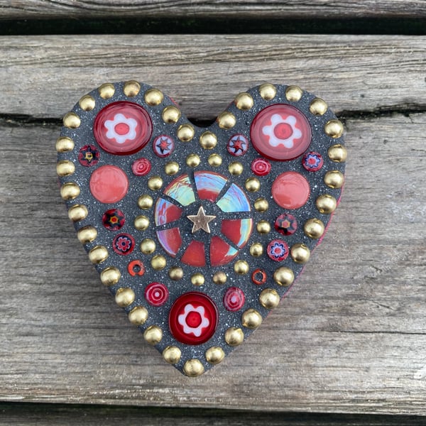 Mosaic concrete decorative Heart, with gorgeous metallic painted back