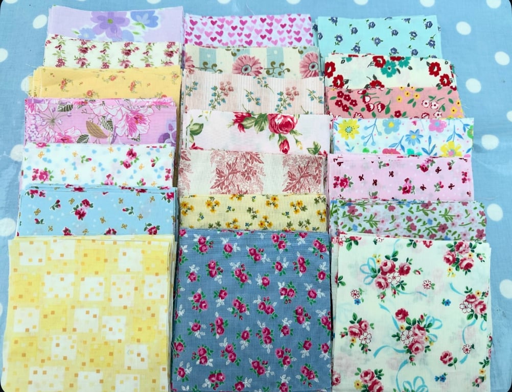 40 x 12 x 12 cm  cotton fabric patchwork squares