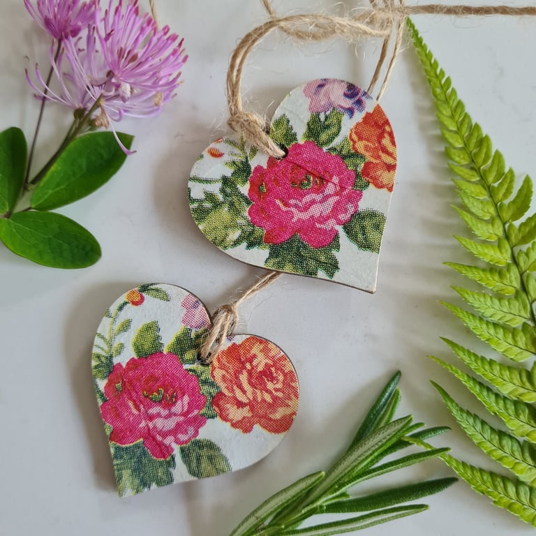 2 gift tags vintage roses design hanging decorations