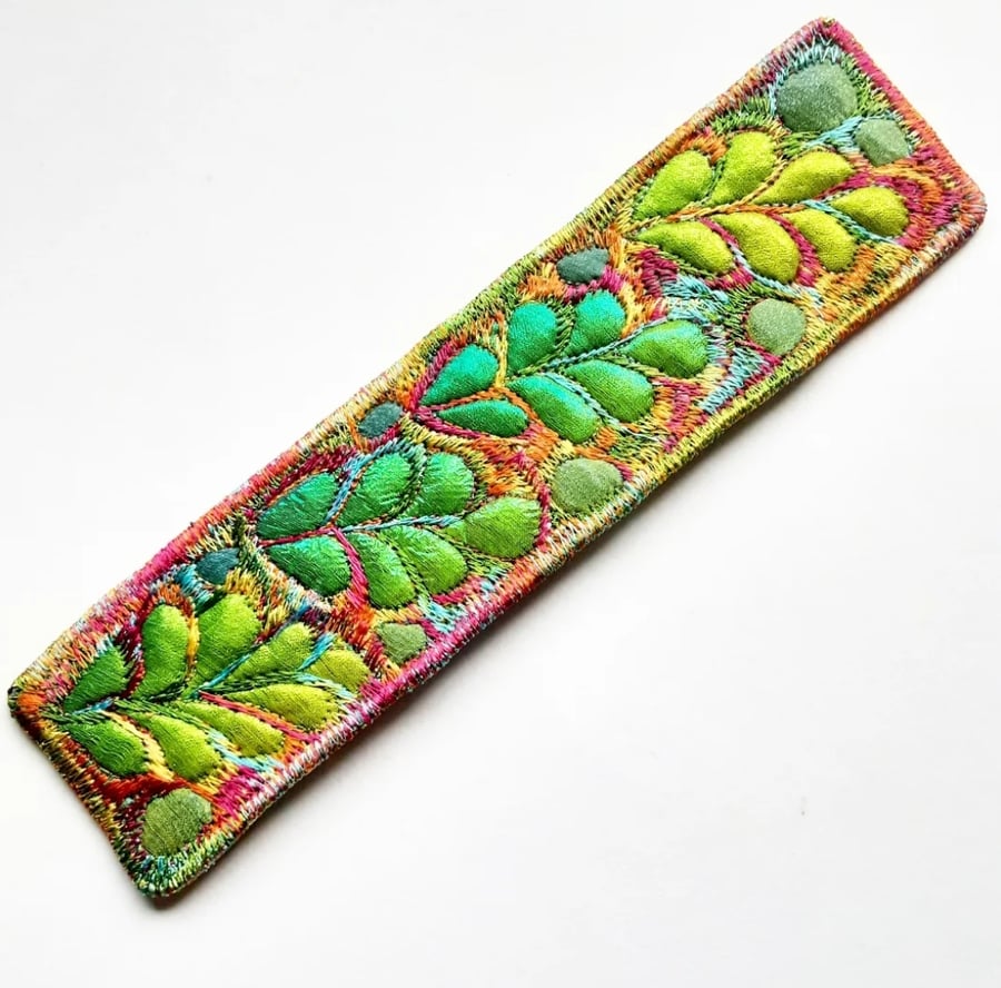 Bookmarks - Textile with Machine Embroidery Bookmark