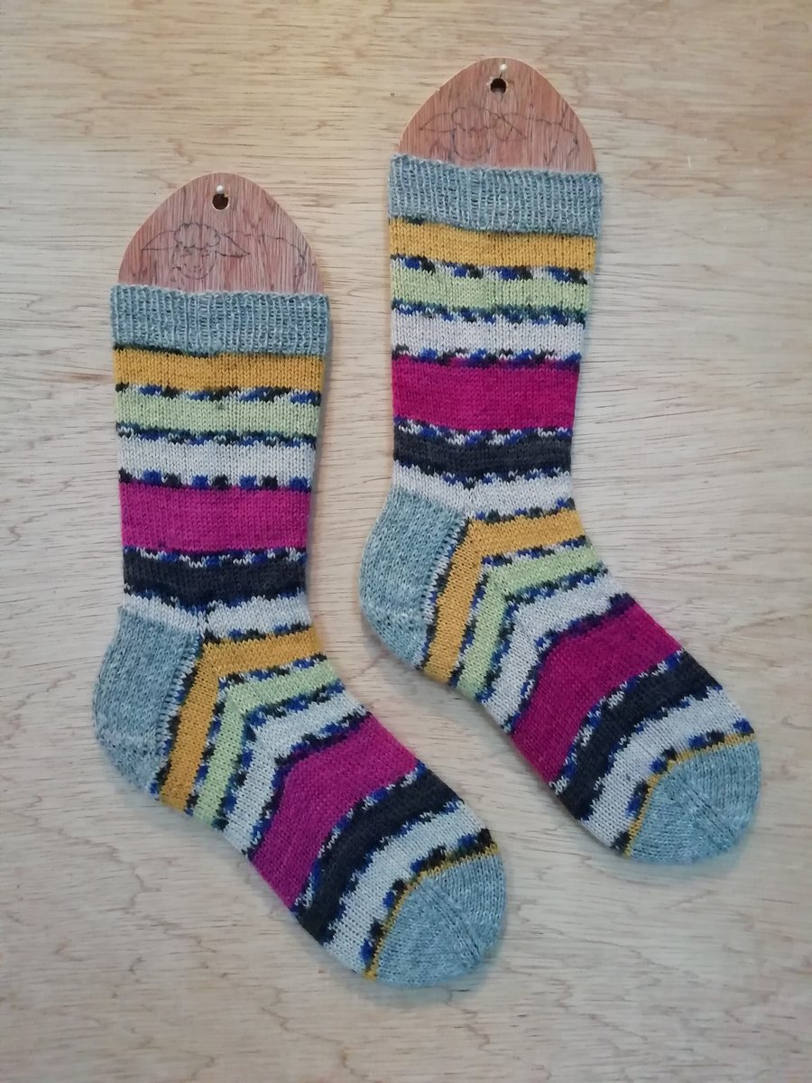 Hand knitted socks, MEDIUM, size 5-7