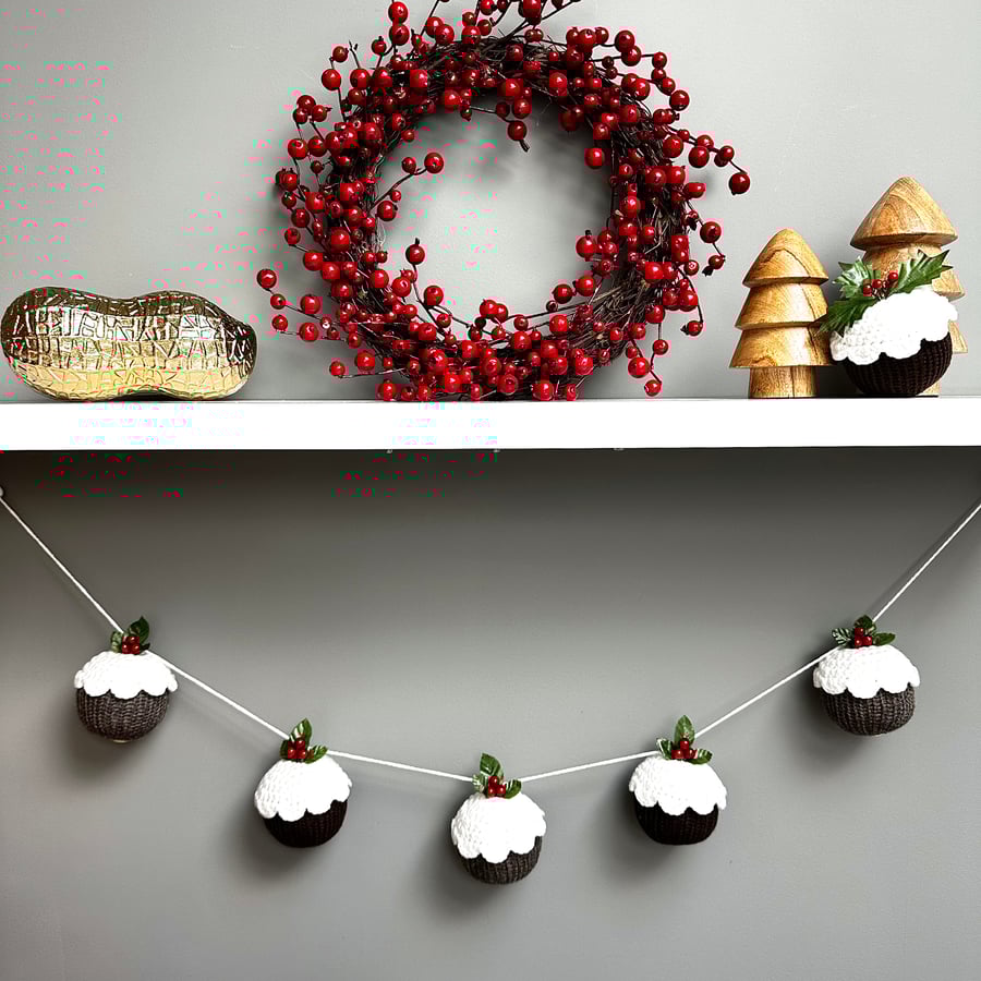 Figgy Pudding Garland