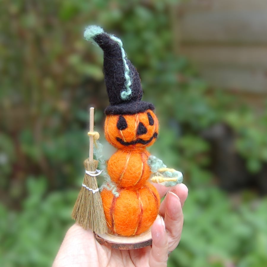 Halloween Autumn decoration, Pumpkin witch, Halloween Figure, textile art