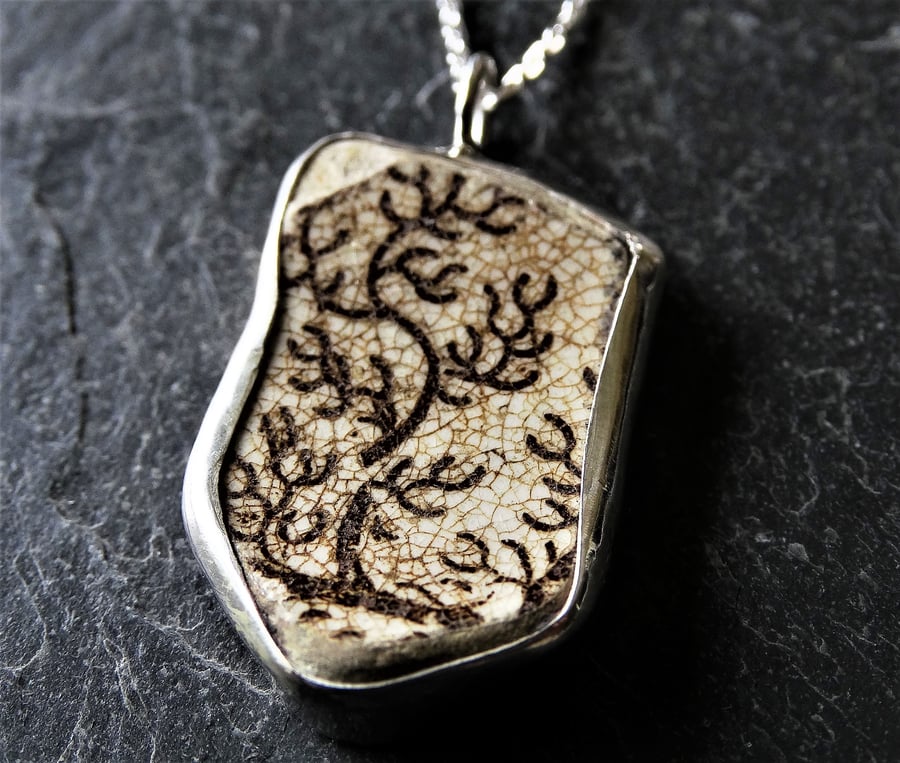 Gwedhen recycled, antique ceramic pendant with tree design
