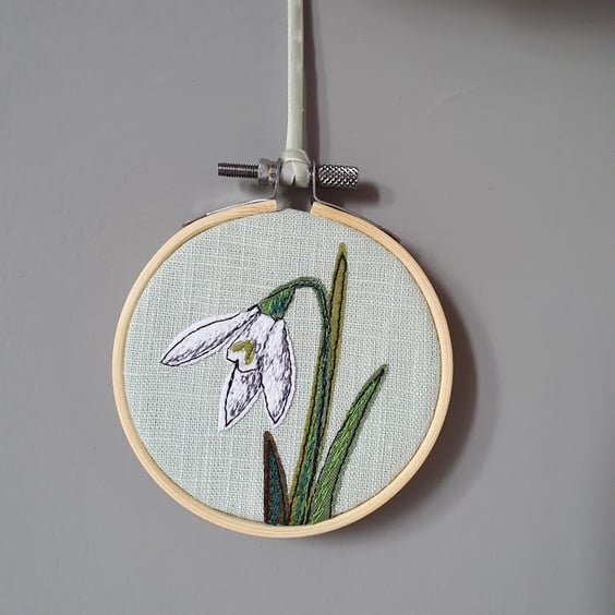 Handmade Snowdrop mini hoop, applique and embroidery, hanging decoration, Spring