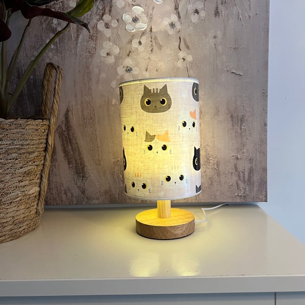 Table Lamp with Cute Bold Cat Face Print Shade