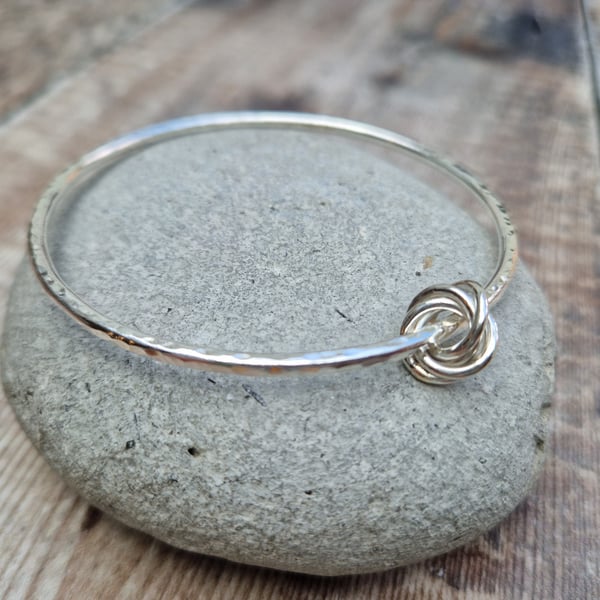 Sterling Silver Hammered Friendship Knot Charm Bangle