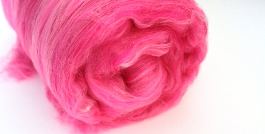 Hand Carded Batt Vibrant Pink Fine Merino Wool Silk 100g Felting Spinning