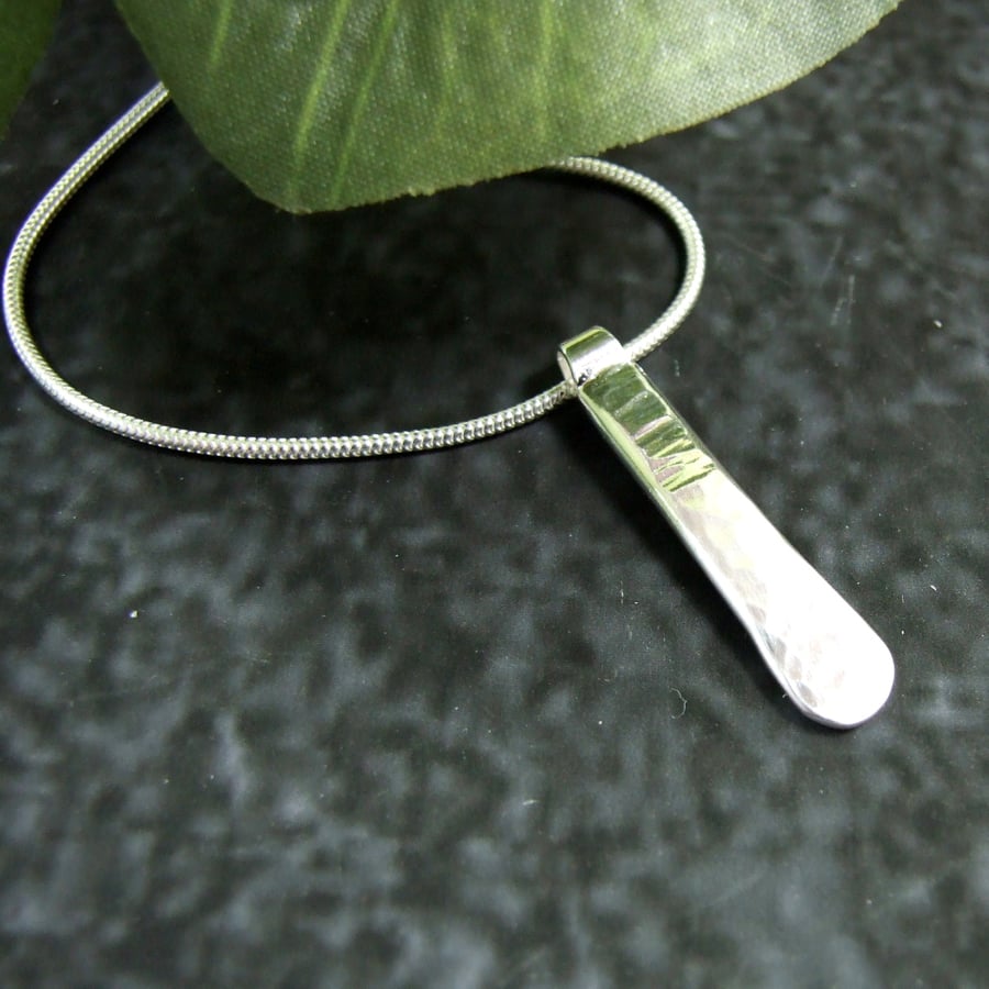 Sterling Silver Teardrop Tag Necklace. 