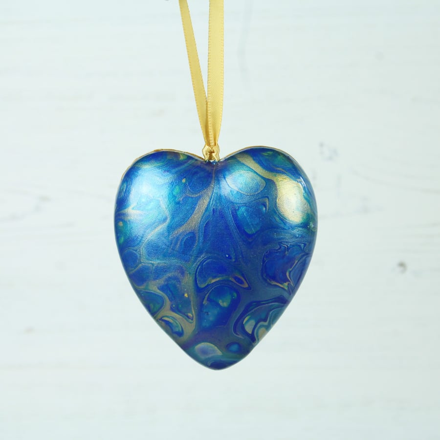 Acrylic pour ceramic heart decoration alternative Valentine's seconds sunday 
