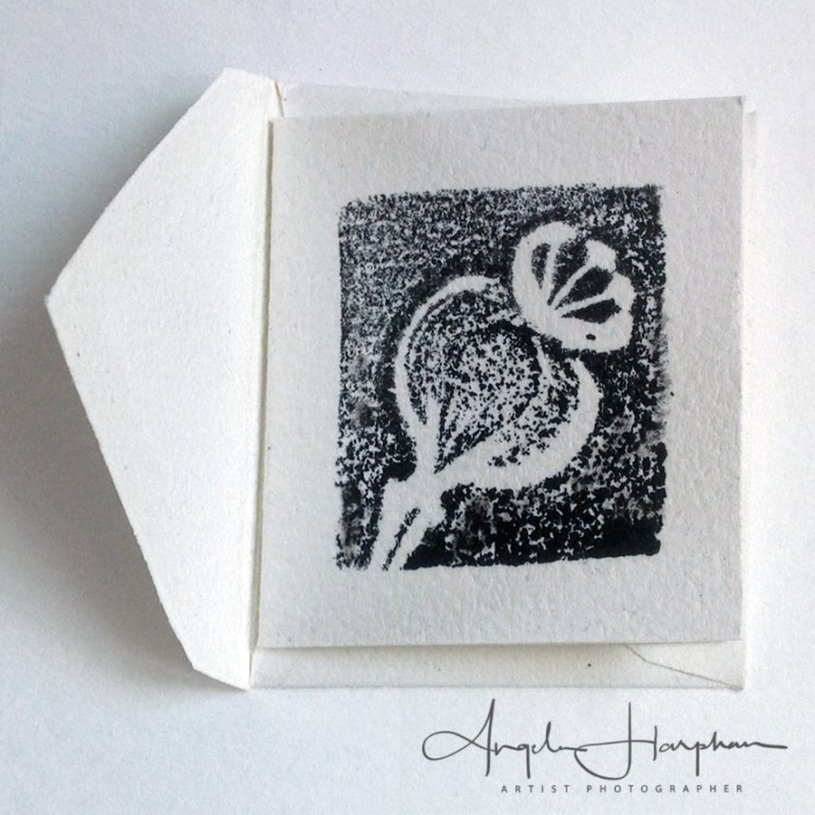 Poppy Seed Pod Gift Tag - Hand Inked and Printed 