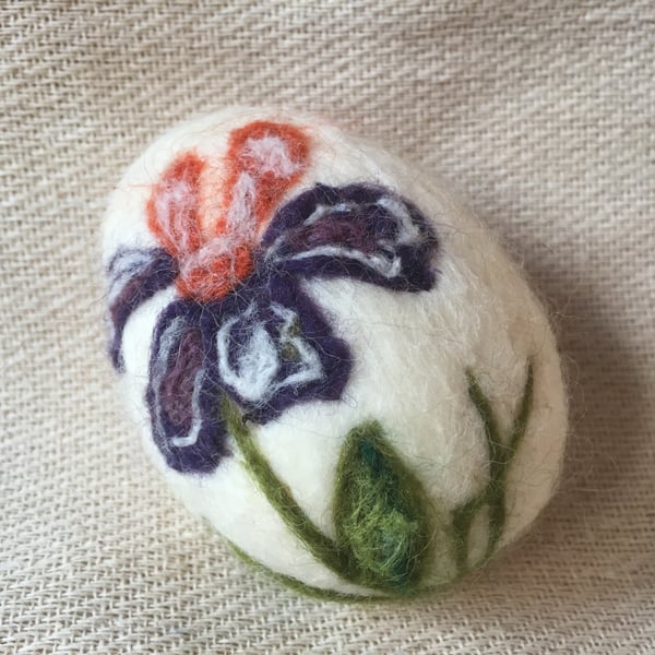 Felted Easter Egg, Needle Felt Easter Decoration, Iris Flowers Garden