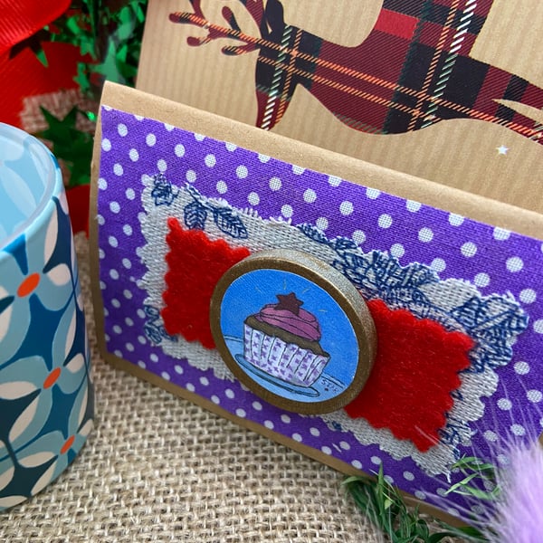 Cupcake brooch polkadot christmas gift