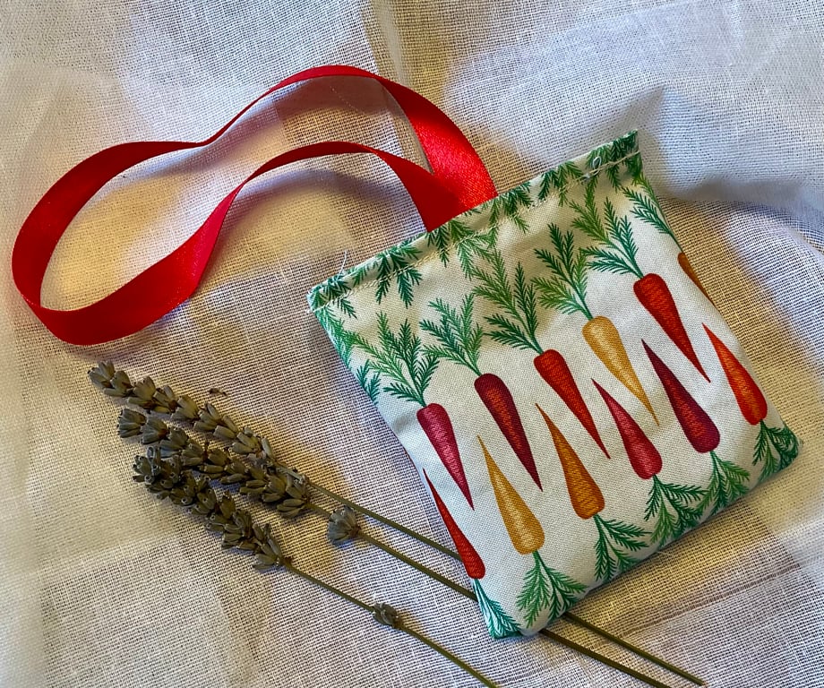 Hanging Lavender Bags - Letterbox gift