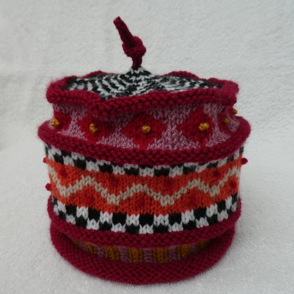 Multicoloured Hat. Handknit Hat. Winter hat. Red Hat. Small. 