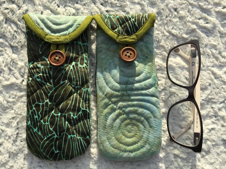 Eyeglasses Case, Soft but Sturdy Fabric Glasses Pouch, Batik Cotton, Quilted