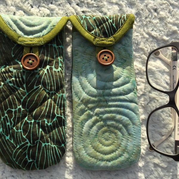 Eyeglasses Case, Soft but Sturdy Fabric Glasses Pouch, Batik Cotton, Quilted