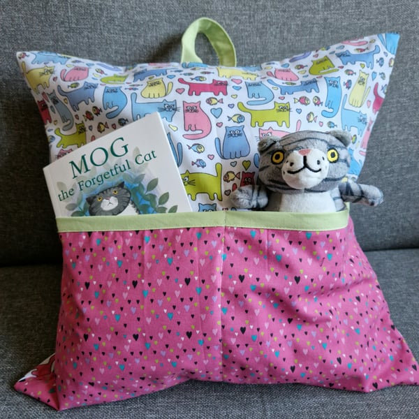 Cats & hearts reading pillow complete with book