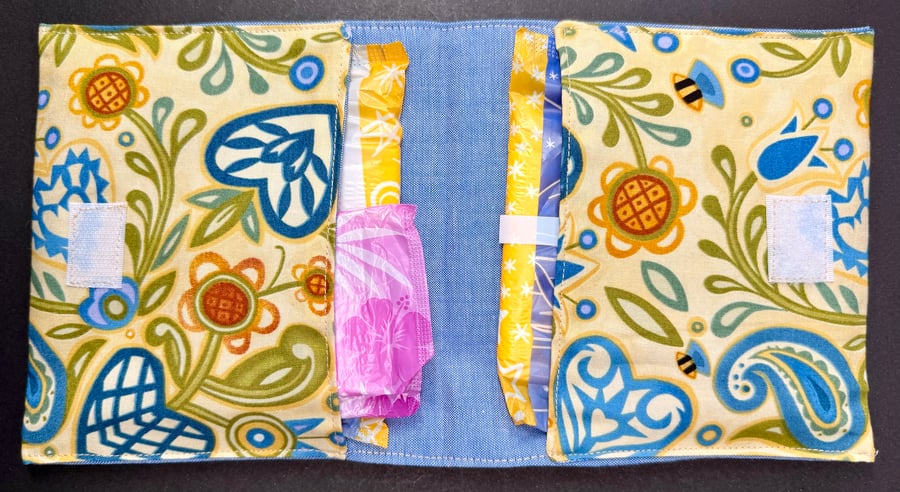 Discrete privacy pack with abstract bees and leaves