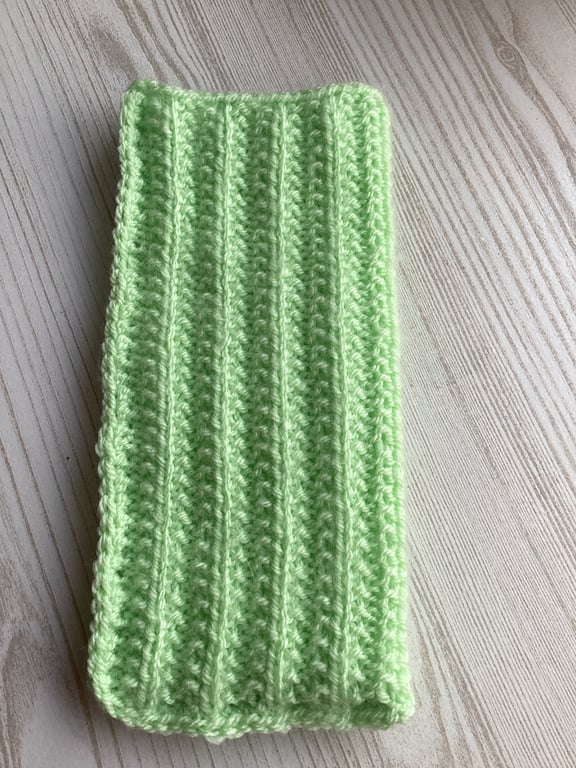MOBILE PHONE SLEEVE 8x3.5"or 20x9cm HAND KNITTED IN GREEN YARN