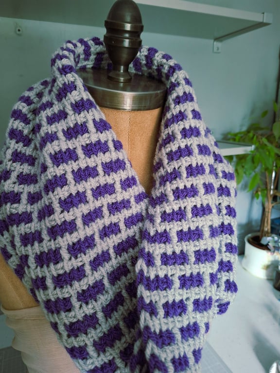 Crocheted cowl scarf in silvery grey and purple