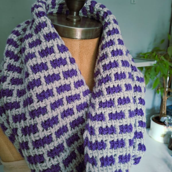 Crocheted cowl scarf in silvery grey and purple
