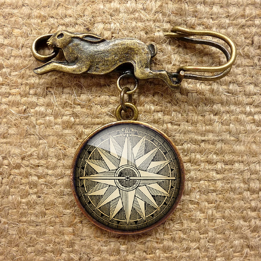 Compass No.2 Hare Pin Brooch (DJ07)