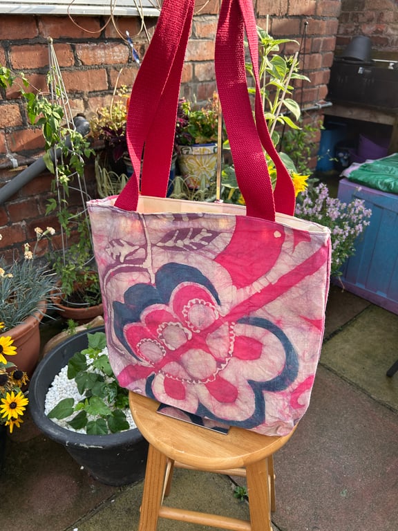 Vintage fabric lined tote bag