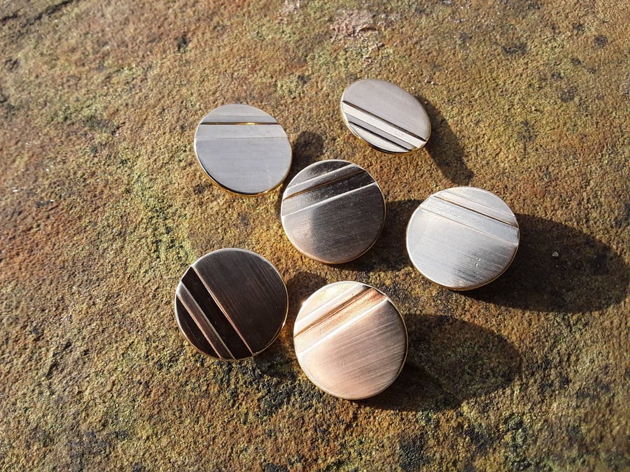 23mm 7 8" 36 Ligne Matte Gold buttons HSS x 5 Buttons