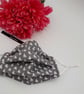 Face mask,  small, adjustable,  3 layer, nose wire,washable in grey boats - Image 5
