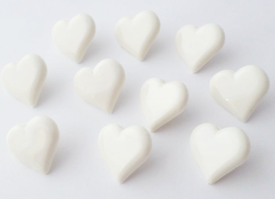 10 white heart buttons 15mm