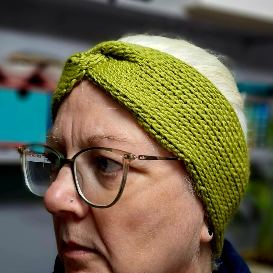 Crocheted ear warmer - lime green