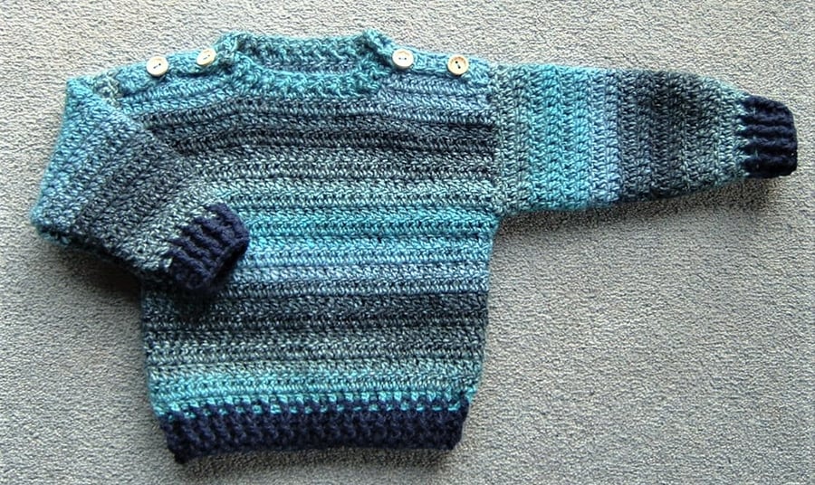 crochet baby jumper (ref F 542)