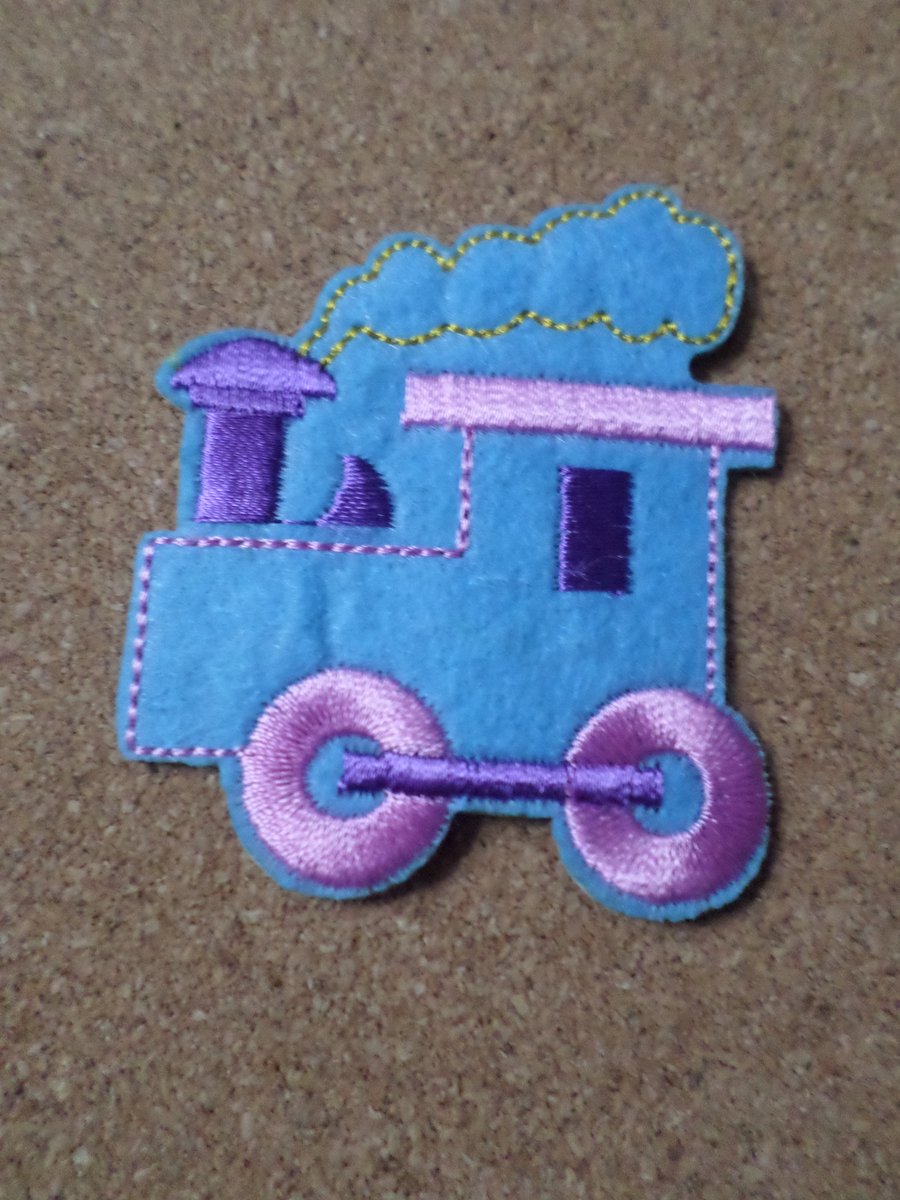 1 x Embroidered Iron-On Patch - 6.2cm - Train 