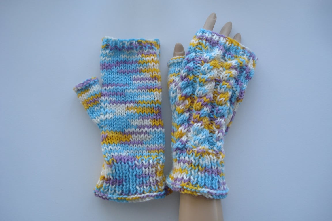 Hand Knitted Multi Colour Chunky Fingerless Gloves (A34)