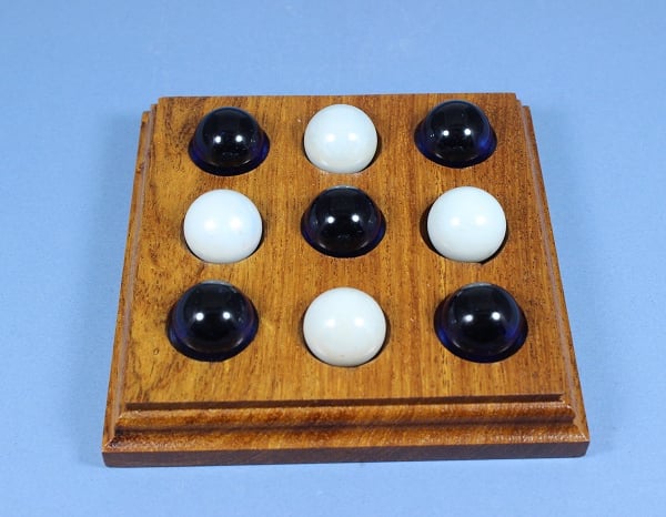 Desk Game - Tic Tac Toe ( Noughts & Crosses - WDI33)