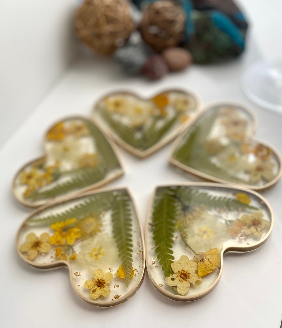 Set of 5 Yellow Gold handmade Resin Love heart drinks Coasters FREE Delivery
