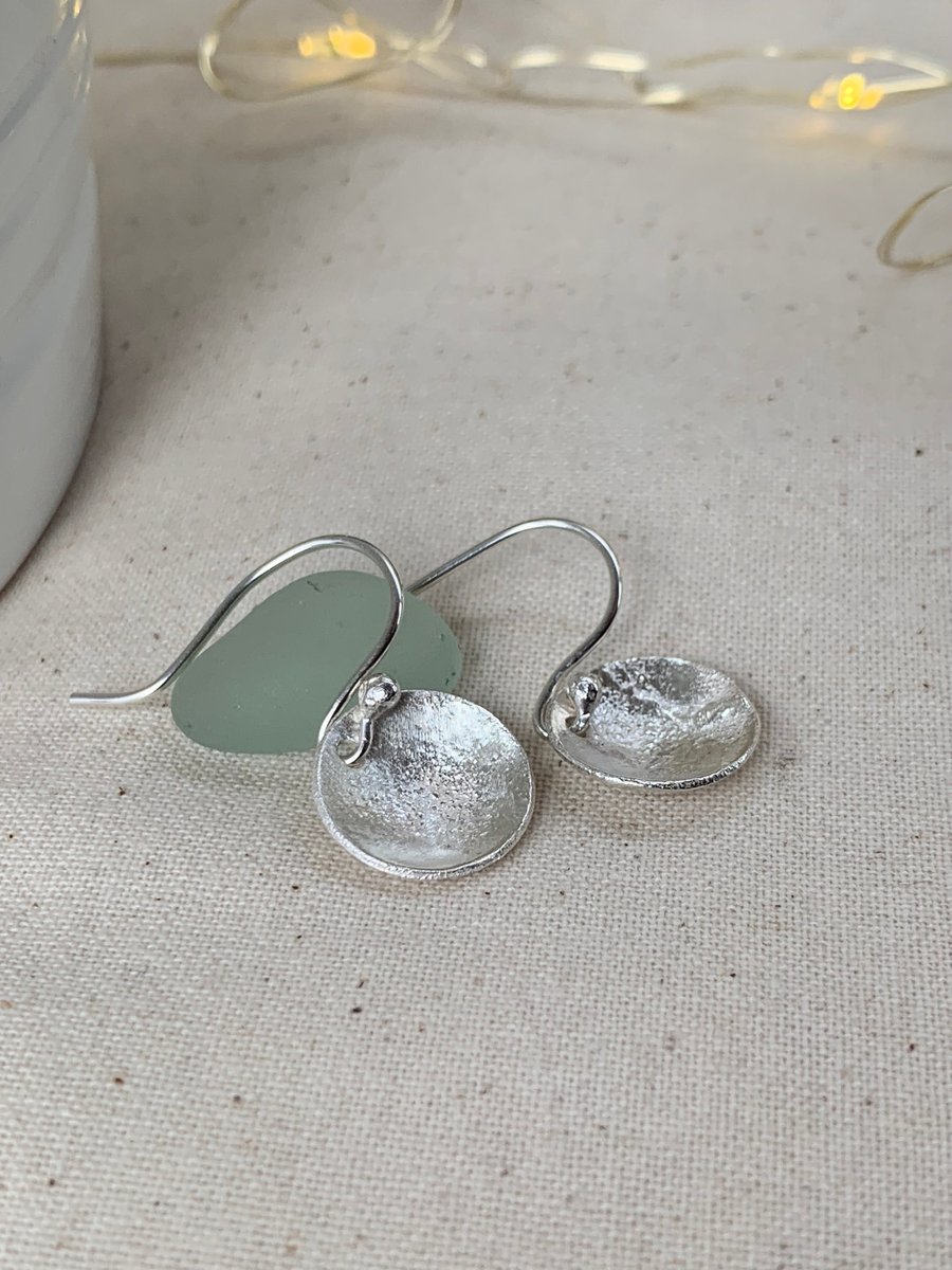 Disc silver earrings, Sterling silver dainty earrings, Small dangle earrings