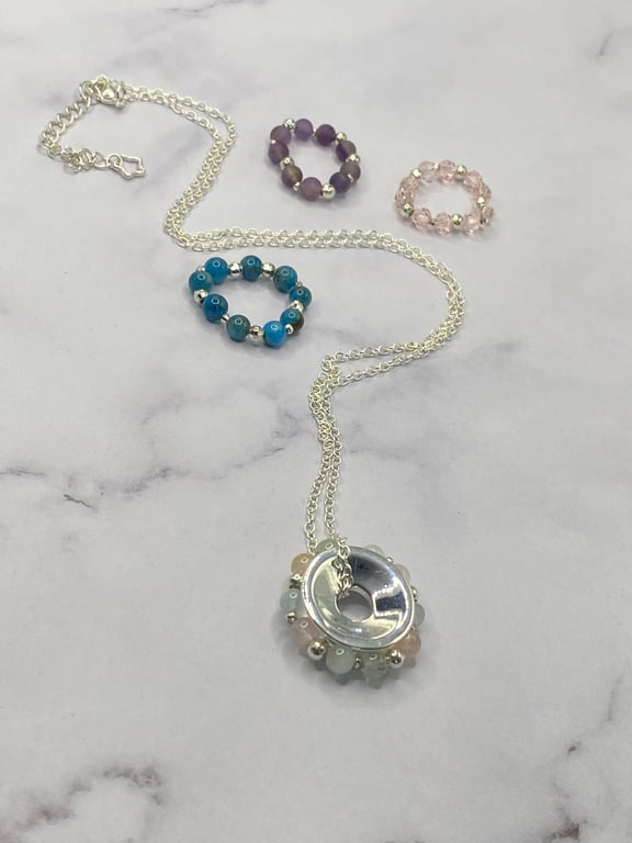 4 Looks in 1 silver plated pendant with amethyst, beryl and blue apatite