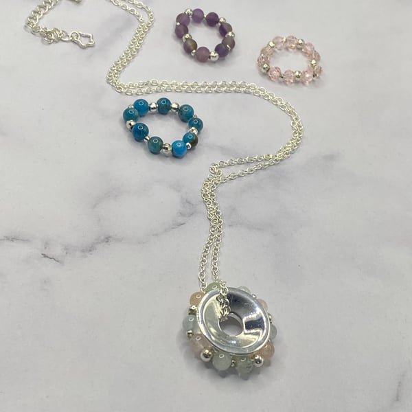 4 Looks in 1 silver plated pendant with amethyst, beryl and blue apatite