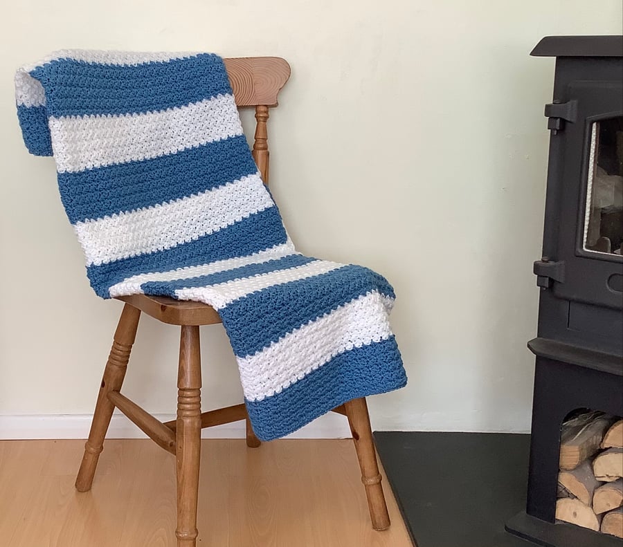 BLANKET , throw , cot bedding . 'Sea and Surf' ..Blue . White . Stripes.