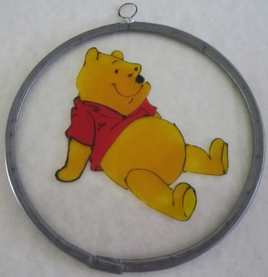Suncatcher - Winnie the Pooh sitting - small 