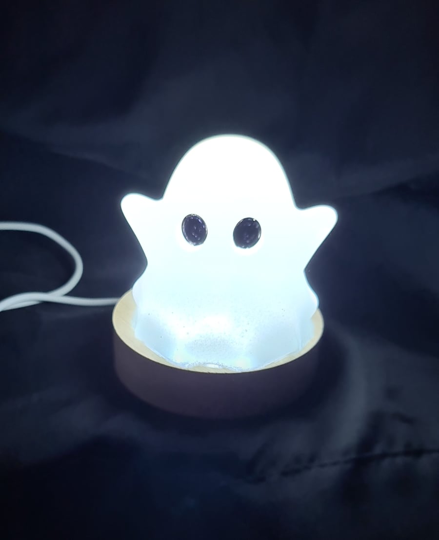 Cute Spooks - Ghost Figurine On Light Base - Skye