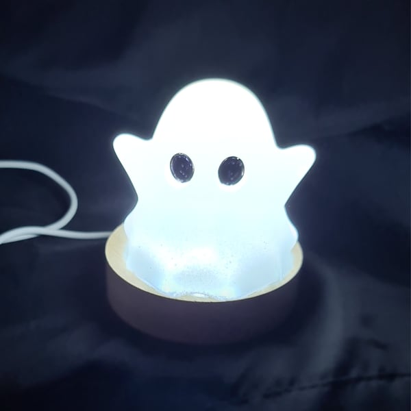 Cute Spooks - Ghost Figurine On Light Base - Skye