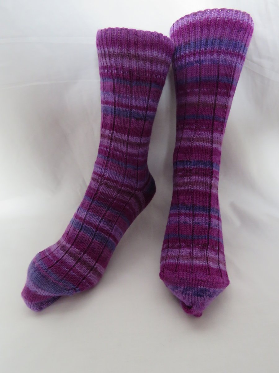 Hand-cranked Knitted Ribbed Wool Socks Size 8 to 9