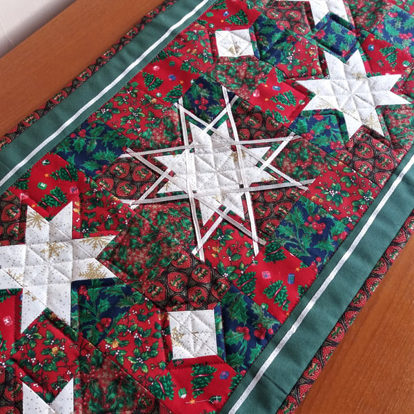 Christmas Stars Table Runner