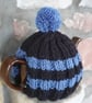 Small Tea Cosy for 2 Cup Tea Pot, Black & Blue, Hand Knitted, Wool Mix Yarn - Image 2